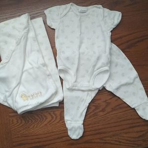 Carter's duck patterned outfit and blanket.